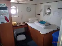 登陆艇，坦克 待售