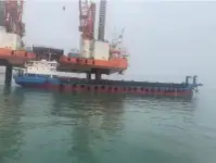 驳船 待售