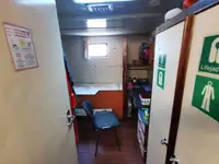 供应船 待售