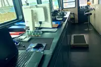 渡轮 待售