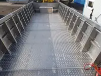 登陆艇，坦克 待售