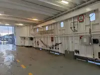 滚装船 待售