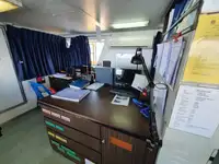 冷藏船 待售