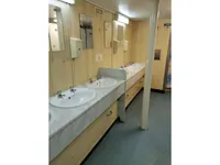 供应船 待售