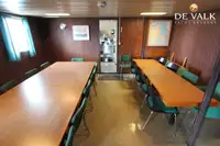 破冰船 待售