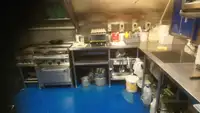 滚装船 待售