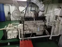 登陆艇，坦克 待售