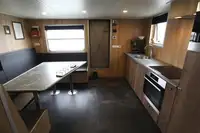 拖船 待售