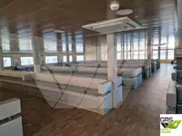 滚装船 待售