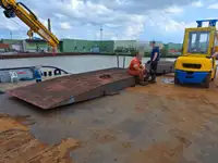 驳船 待售
