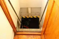 渡轮 待售