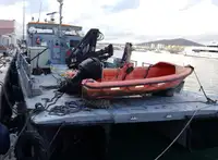 工作船 待售