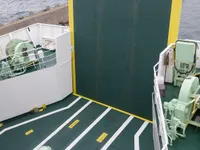 RoPax船 待售