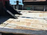 拖船 待售