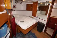 科考船 待售