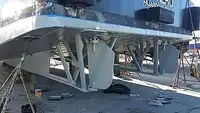登陆艇，坦克 待售