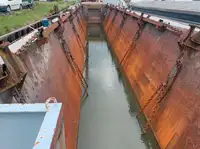 拖船 待售