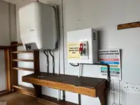 住宿驳船 待售