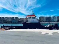 工作船 待售