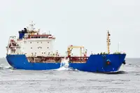 Oil/Chemical tanker 出售