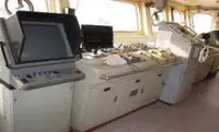 登陆艇，坦克 待售