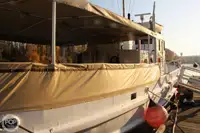 渡轮 待售