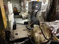 登陆艇，坦克 待售