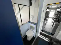 集装箱船 待售