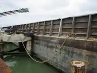 驳船 待售