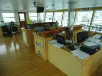 渡轮 待售