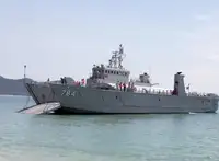 滚装船 待售