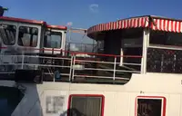 集装箱船 待售