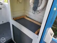 渡轮 待售