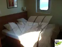 滚装船 待售
