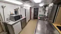 供应船 待售