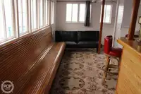 渡轮 待售