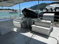 双体船 待售