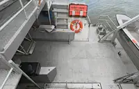 双体船 待售