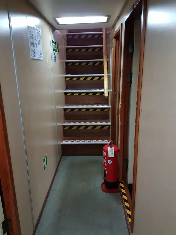 拖船 待售