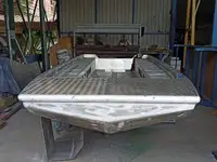 工作船 待售