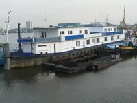 驳船 待售