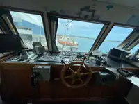 渡轮 待售