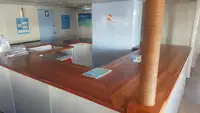 渡轮 待售