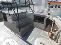 海上风电场服务船 待售