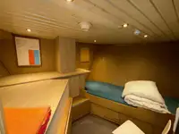 供应船 待售