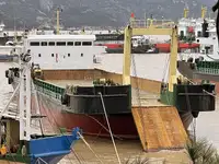 登陆艇，坦克 待售