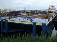 驳船 待售