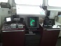 登陆艇，坦克 待售