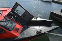 巡逻艇 待售