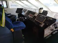 渡轮 待售